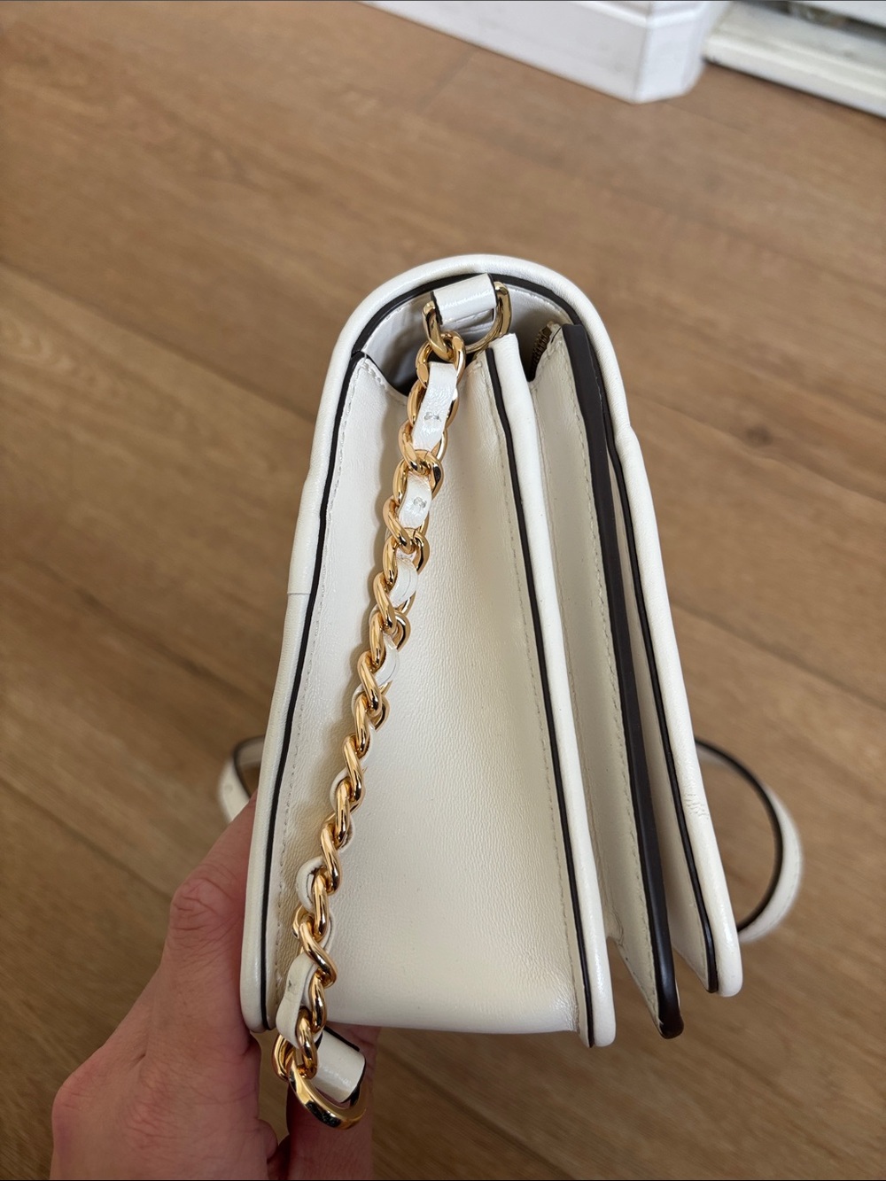 Tory Burch Ivory Quilted Leather Crossbody with Gold Chain - Picture 7 of 12
